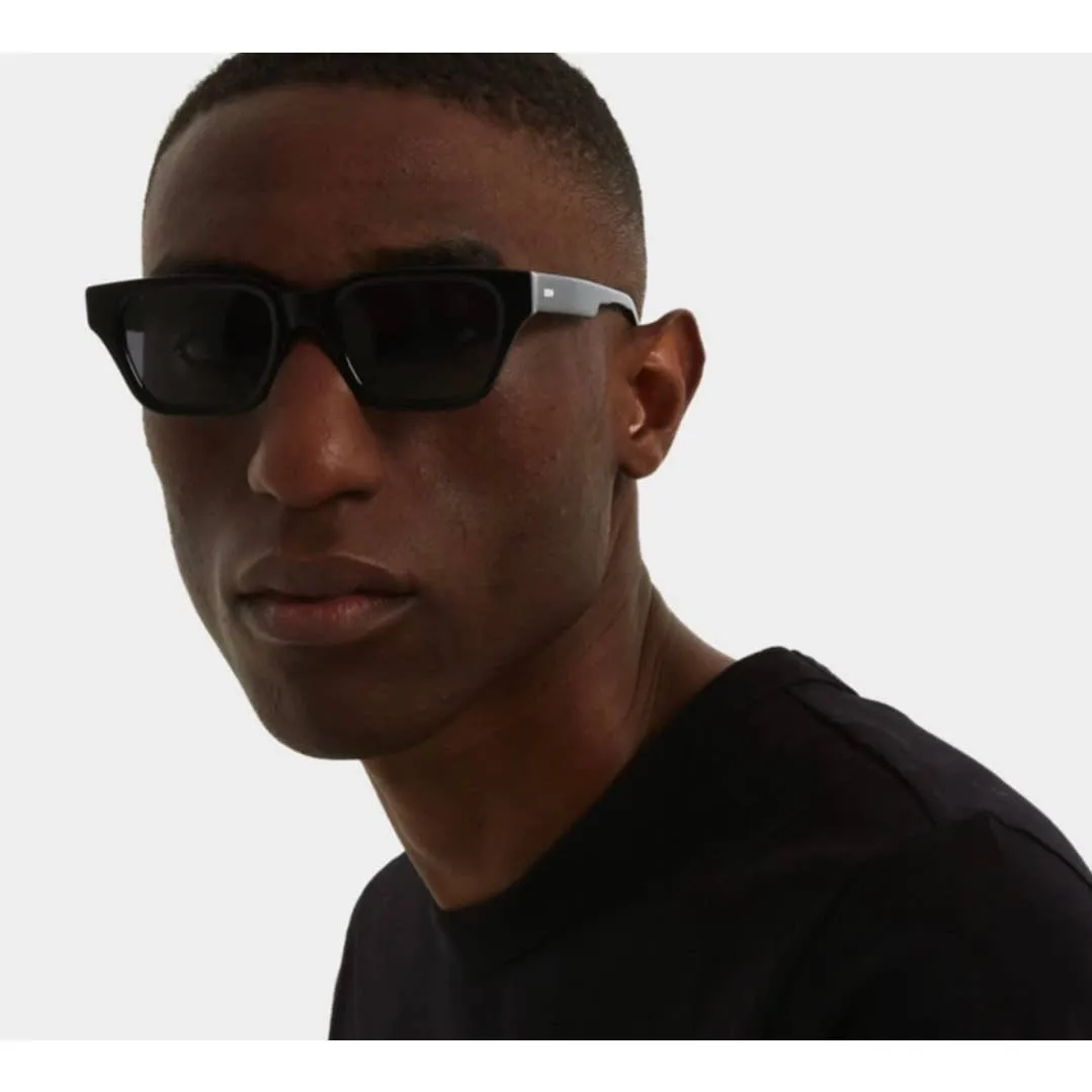 Komono The Brooklyn Polarized Sunglasses Black New