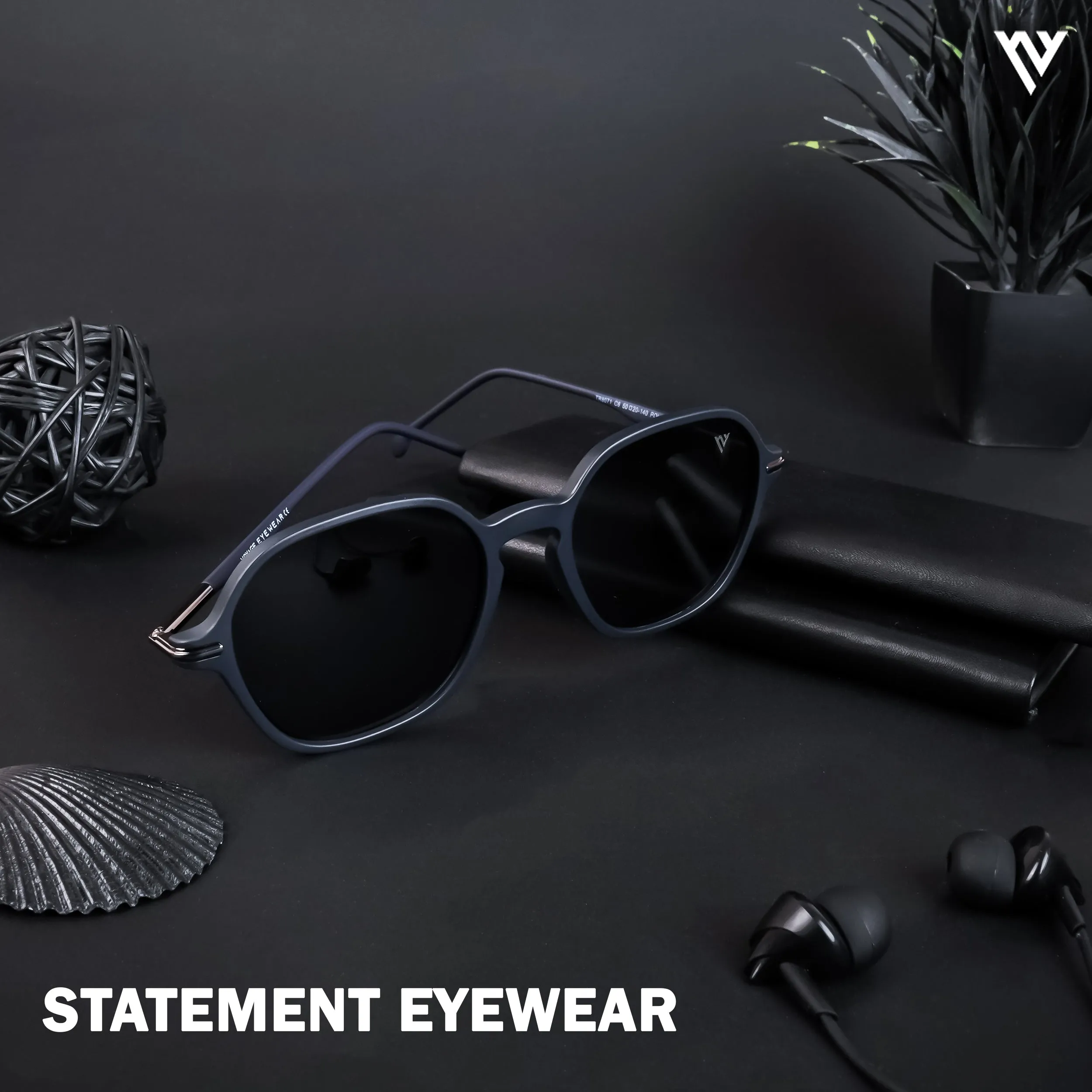 Navy Blue Polarized Round Sunglasses (TR8071PMG4496)