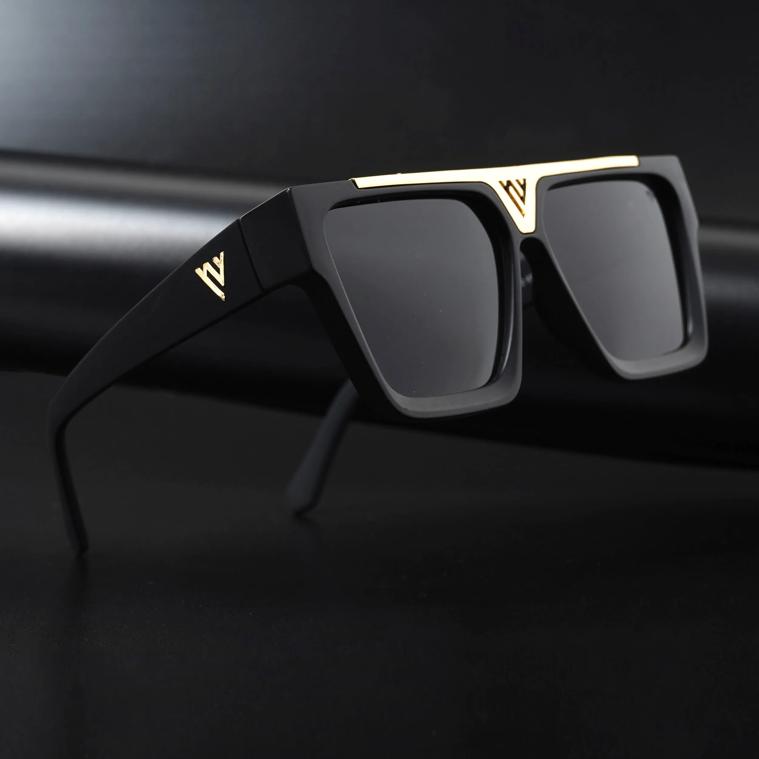 Predator |  Polarized Wayfarer  Sunglasses (Black Lens | Matt Black & Golden Frame - PMG5407)