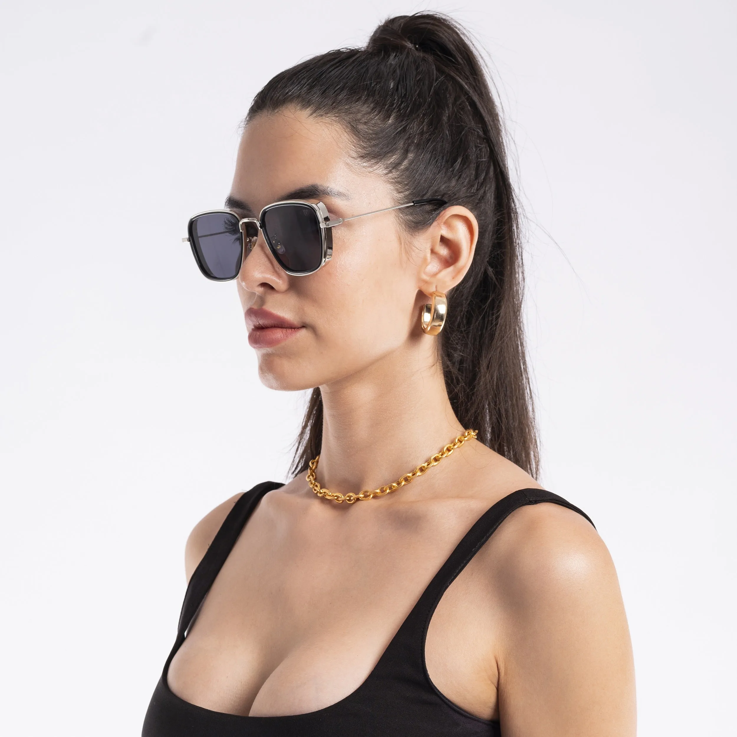 Rogue | Black-Silver Retro Square Sunglasses MG2970